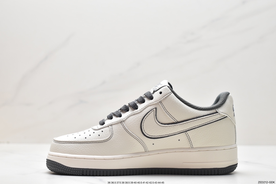 260 Nike Air Force 1' 07 空军一号低帮运动休闲板鞋 UN1635-111