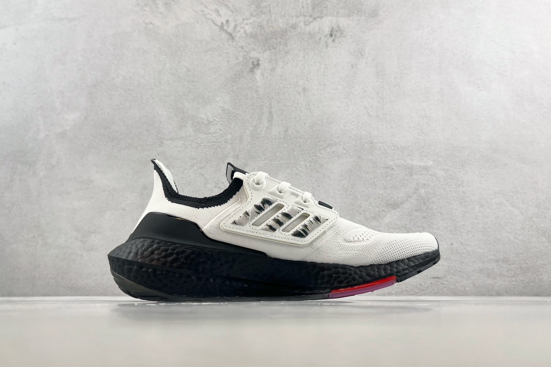 adidas UItraboost 22 white black GW1915