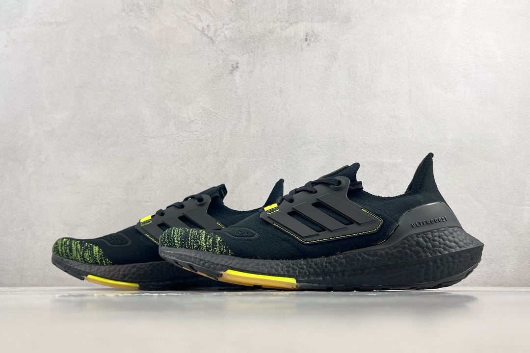 adidas UItraboost 22 black green GX5915