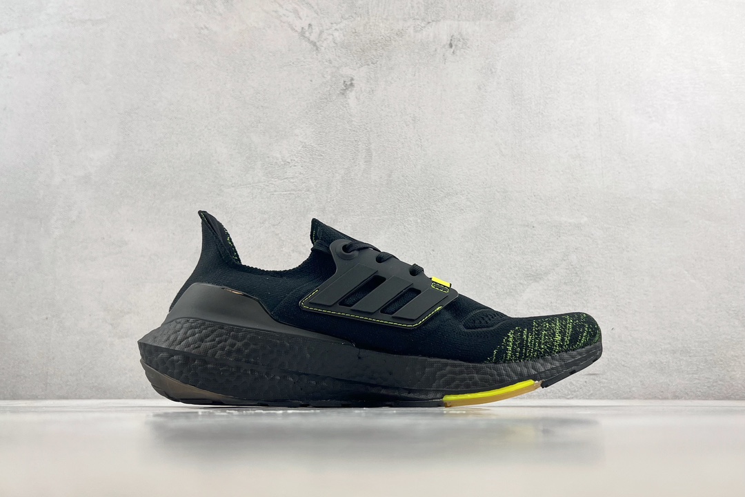 adidas UItraboost 22 black green GX5915