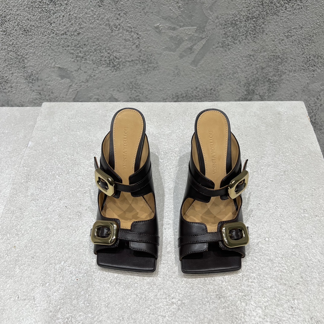 Bottega Veneta sandales à talons bout carré cuir d'agneau noir