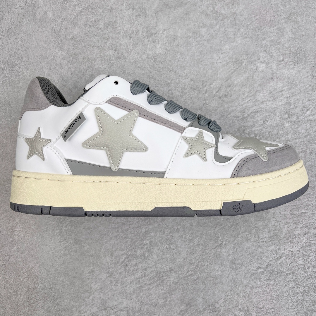 ＃福利特价 KAALIXTO Retro Vintage 星星潮流休闲防滑耐磨低帮板鞋 此款鞋使用牛仔作为主要的鞋面材质 结实耐磨 鞋舌设计特有印花皮牌作为搭配充分凸显牛仔的特性 整体鞋款采用牛仔面料随意角度拼接的呈现方法 打破消费者原有对鞋子的刻板印象 让人耳目一新 织麦标在彰品品牌属性的同时更具牛仔的代表性元素 并采用加厚内里 穿着舒适透气 鞋底做旧氧化 尺码：36 37 38 39 40 41 42 43 44 45-选品中心