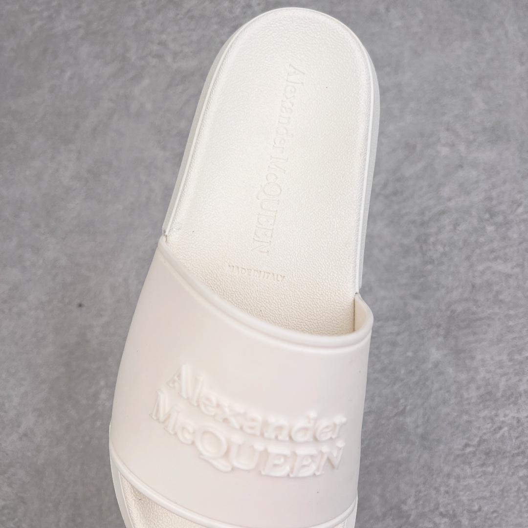 图片[5]-＃纯原福利 Alexander McQueen 亚力山大·麦昆 套穿平低时尚拖鞋 单色400双男鞋 放心冲 官网同步 各大平台官网同步发售 原版1：1开模 面料进口TPU 原版耐黄大底 防水 防滑 立体Loog 全新原盒包装 配件齐全 尺码：40 41 42 43 44 45-选品中心