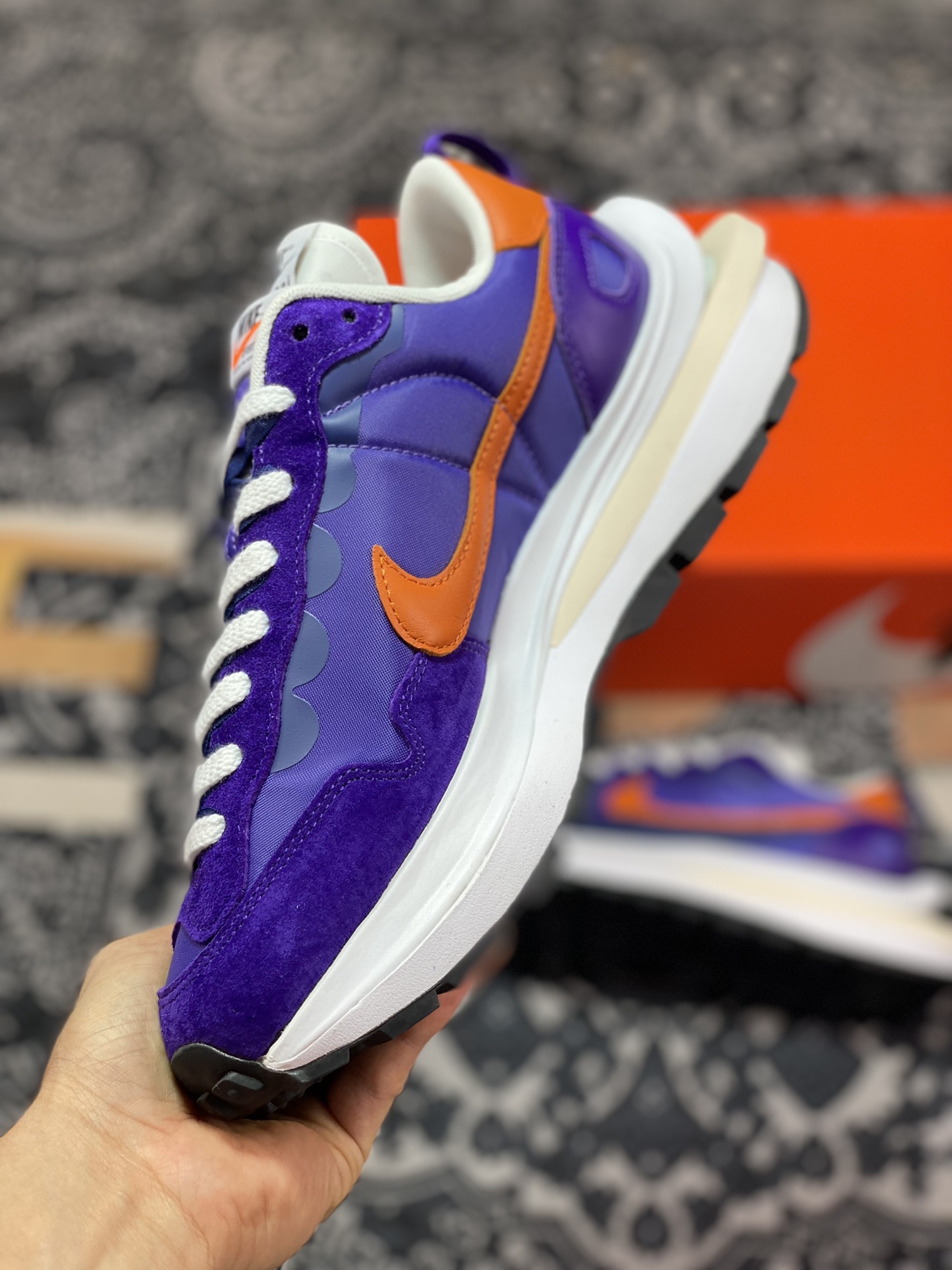 Purely original/unidentifiable Sacai x Nike Vaporwaffle 3.0 Purple Orange DD1875-500