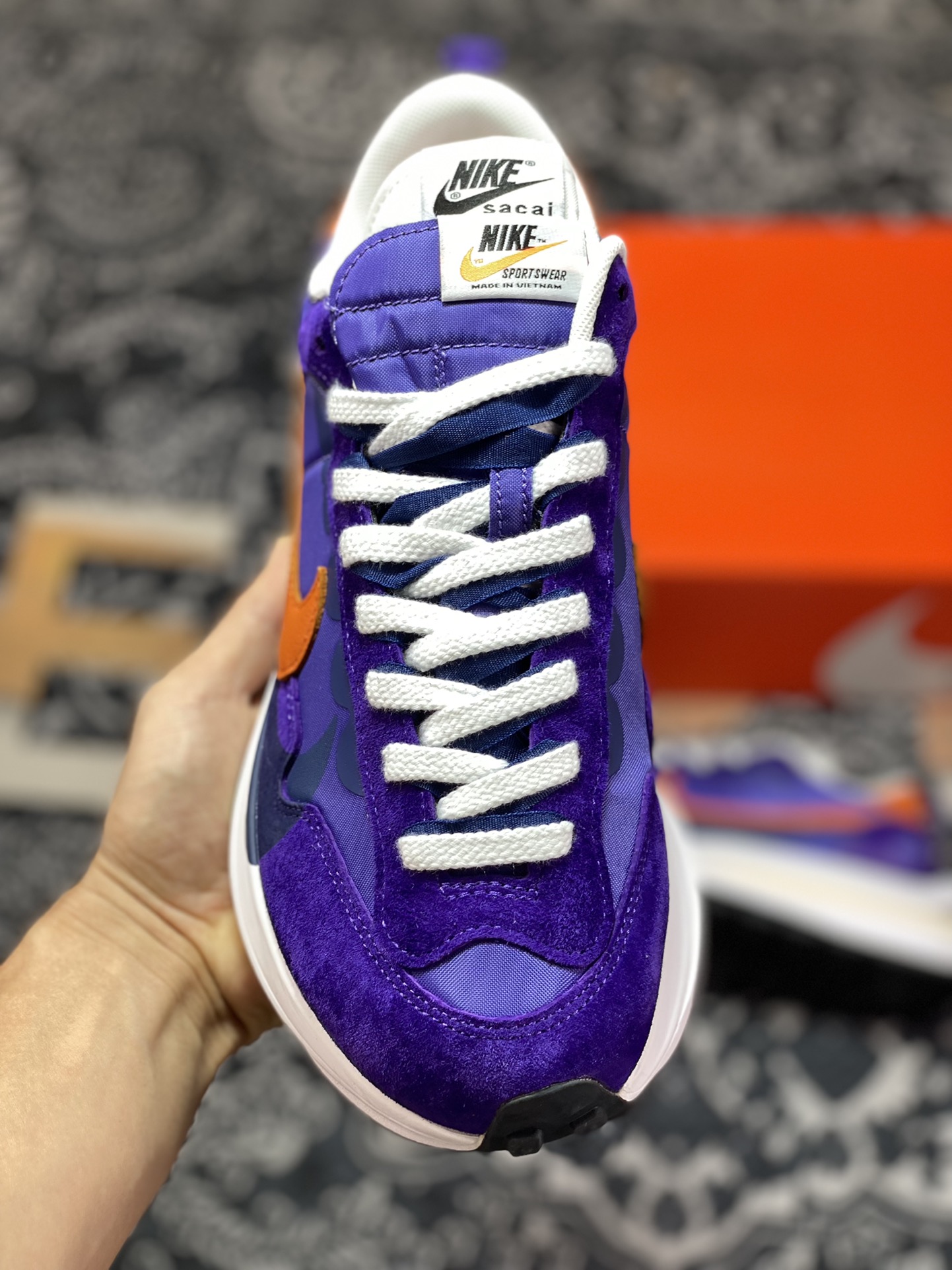 Purely original/unidentifiable Sacai x Nike Vaporwaffle 3.0 Purple Orange DD1875-500