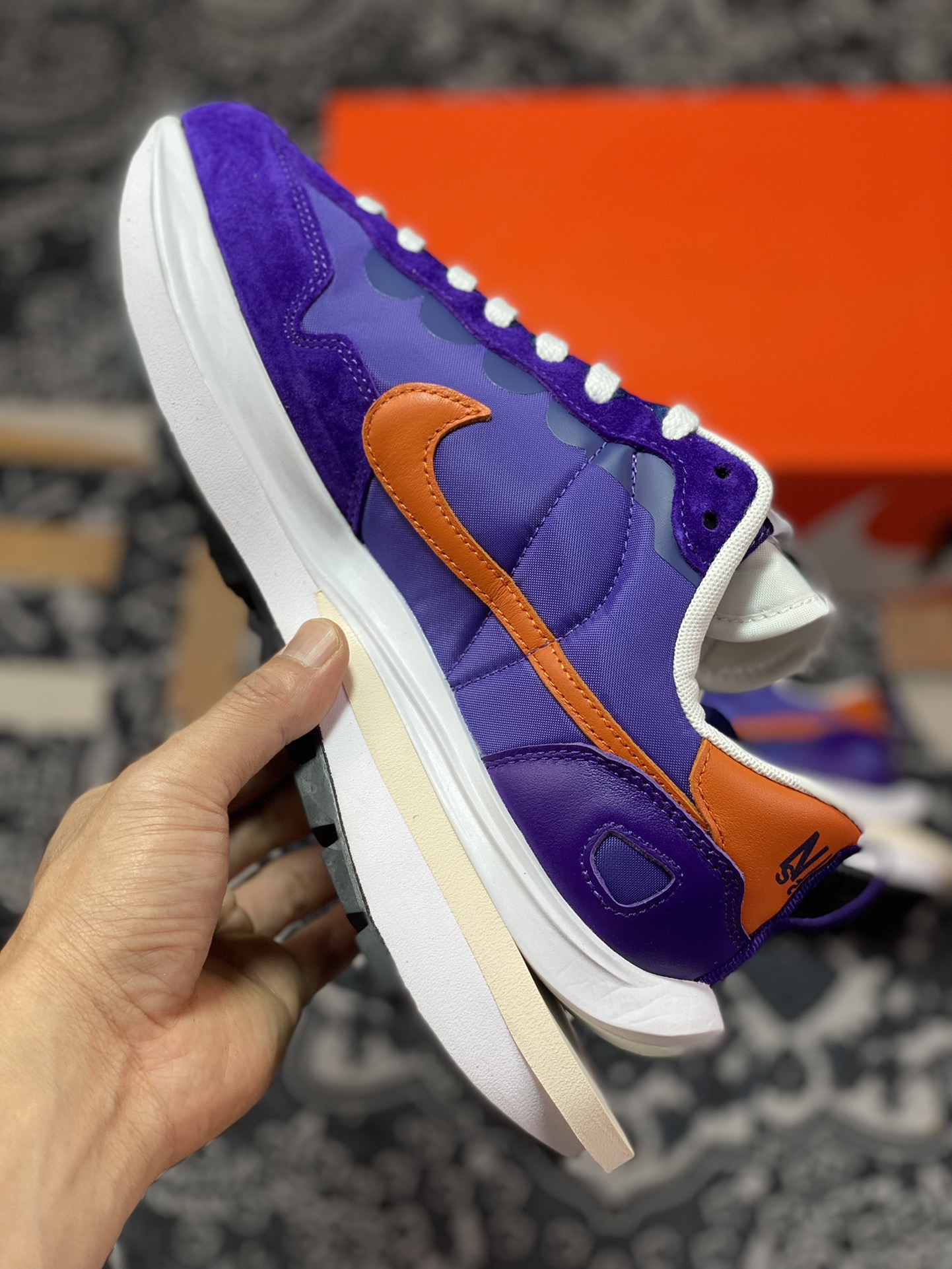 Purely original/unidentifiable Sacai x Nike Vaporwaffle 3.0 Purple Orange DD1875-500