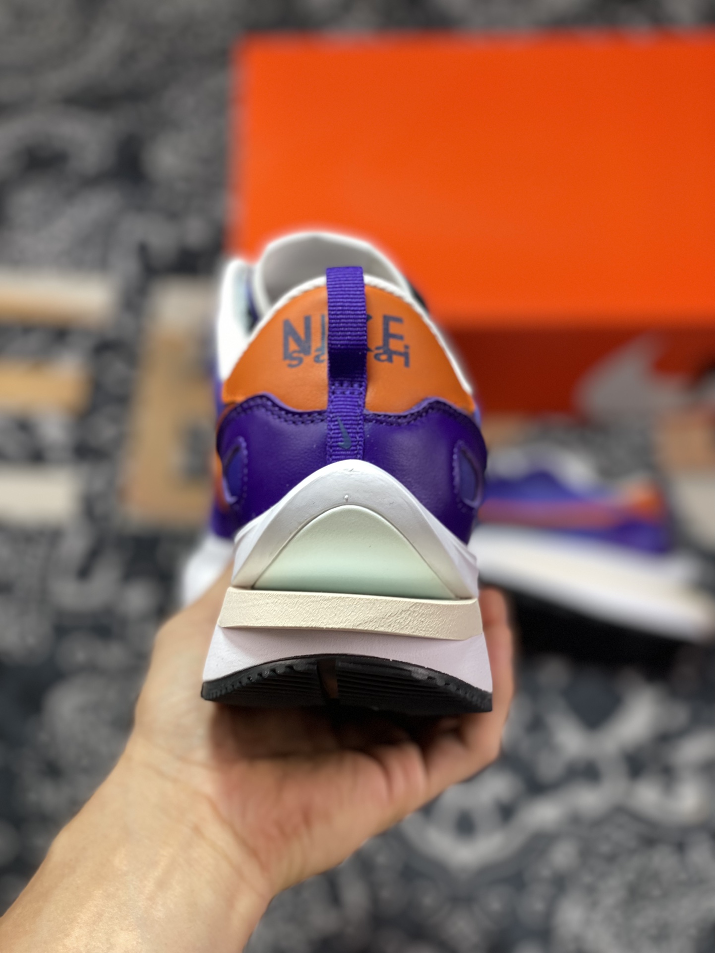 Purely original/unidentifiable Sacai x Nike Vaporwaffle 3.0 Purple Orange DD1875-500