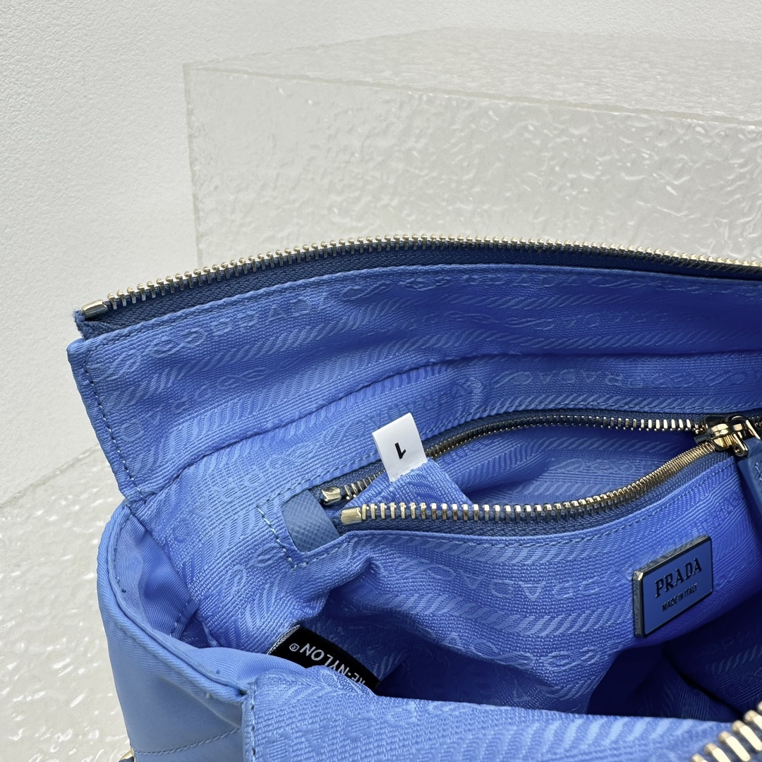 프라다 136568 가방 Prada Bag 썸네일 이미지
