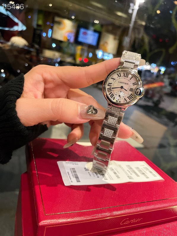 NO:947304,Platinum, bezel diamond, strap diamond #fisheye glass 33cm, ingenious Cartier Blue Balloon, exquisite 33mm quartz watch, traditional three-hand design, starry sky running, time flowing, special craftsmanship diamond, perfect personality, matched with fisheye glass, accurate travel time,,cartier19860909白金 圈口钻 表带钻 #鱼眼玻璃 33cm  匠心之作卡地亚蓝气球,精致33mm石英腕表,传统三针设计 星空运转 时间流淌 特殊工艺镶钻,个性 完美 搭配鱼眼玻璃 走时精准,,cartier,Watch