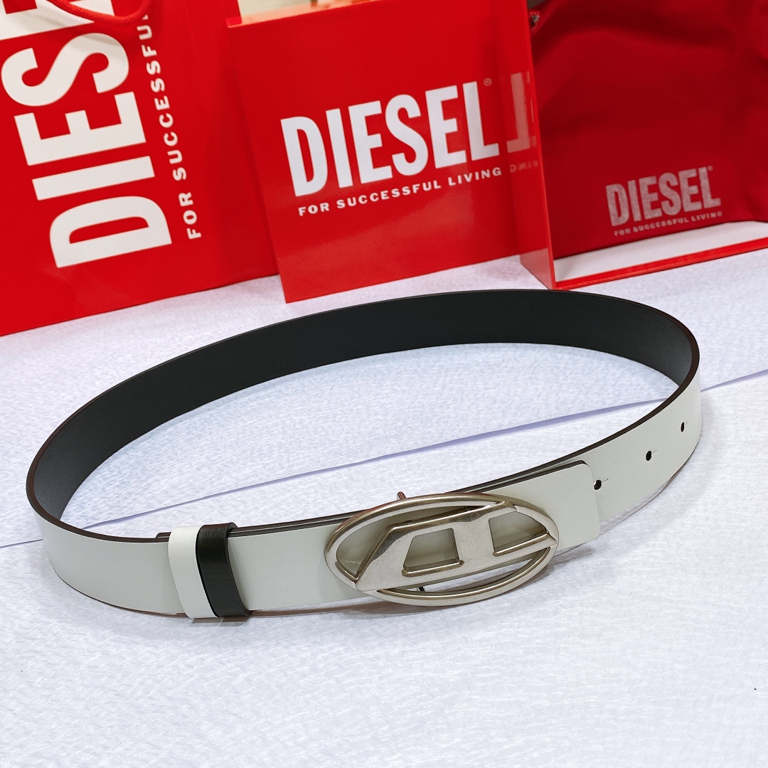 Real-Grade Diesel Skin with Retrospect Silver Buttons, 3.0 cm Wide, Two-Sided Design