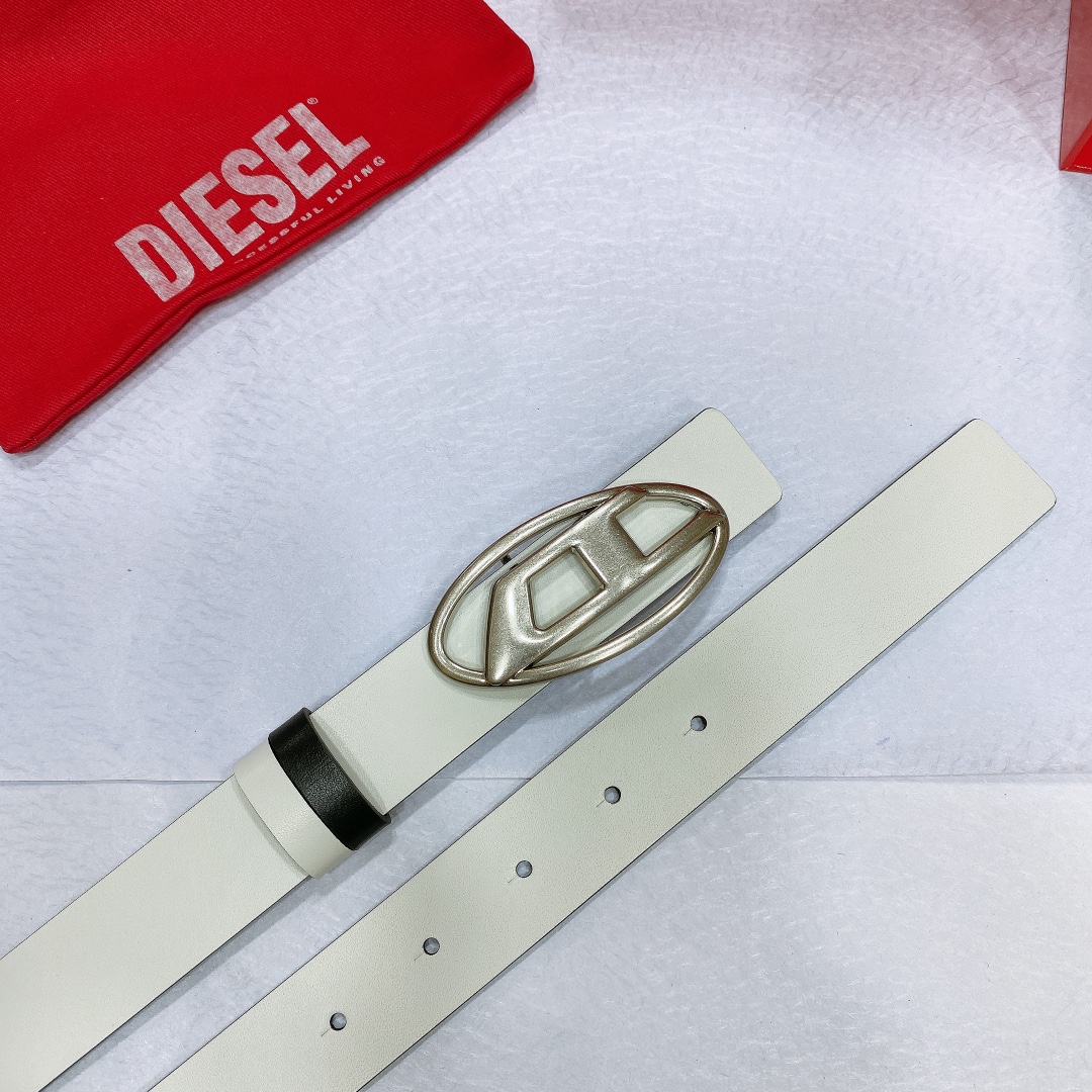 Real-Grade Diesel Skin with Retrospect Silver Buttons, 3.0 cm Wide, Two-Sided Design - 图片 2