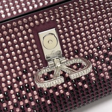 新品【配礼盒】🎁Valentino Garavani VSLING 迷你手提包,通体覆满施华洛世奇®仿水 新品【配礼盒】🎁Valentino Garavani VSLING 迷你手提包,通体覆满施华洛世奇®仿水