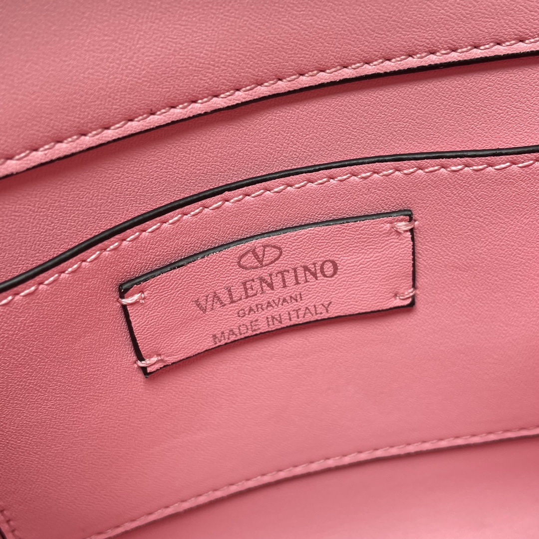 【配礼盒】🎁Valentino Garavani VSLING 迷你手提包，通体覆满施华洛世奇®仿水晶，
