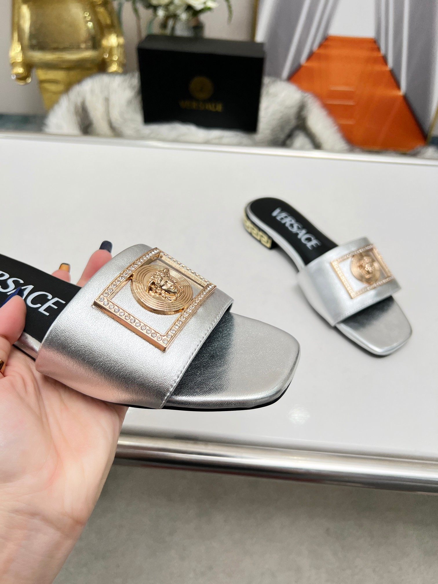 Factory precio: suela de cuero P215 suela de goma P180 yardas: 35-44 (44 se puede pedir) Versace nue