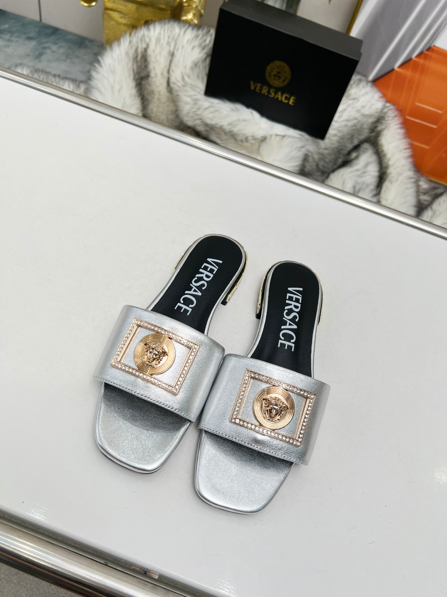 Factory precio: suela de cuero P215 suela de goma P180 yardas: 35-44 (44 se puede pedir) Versace nue