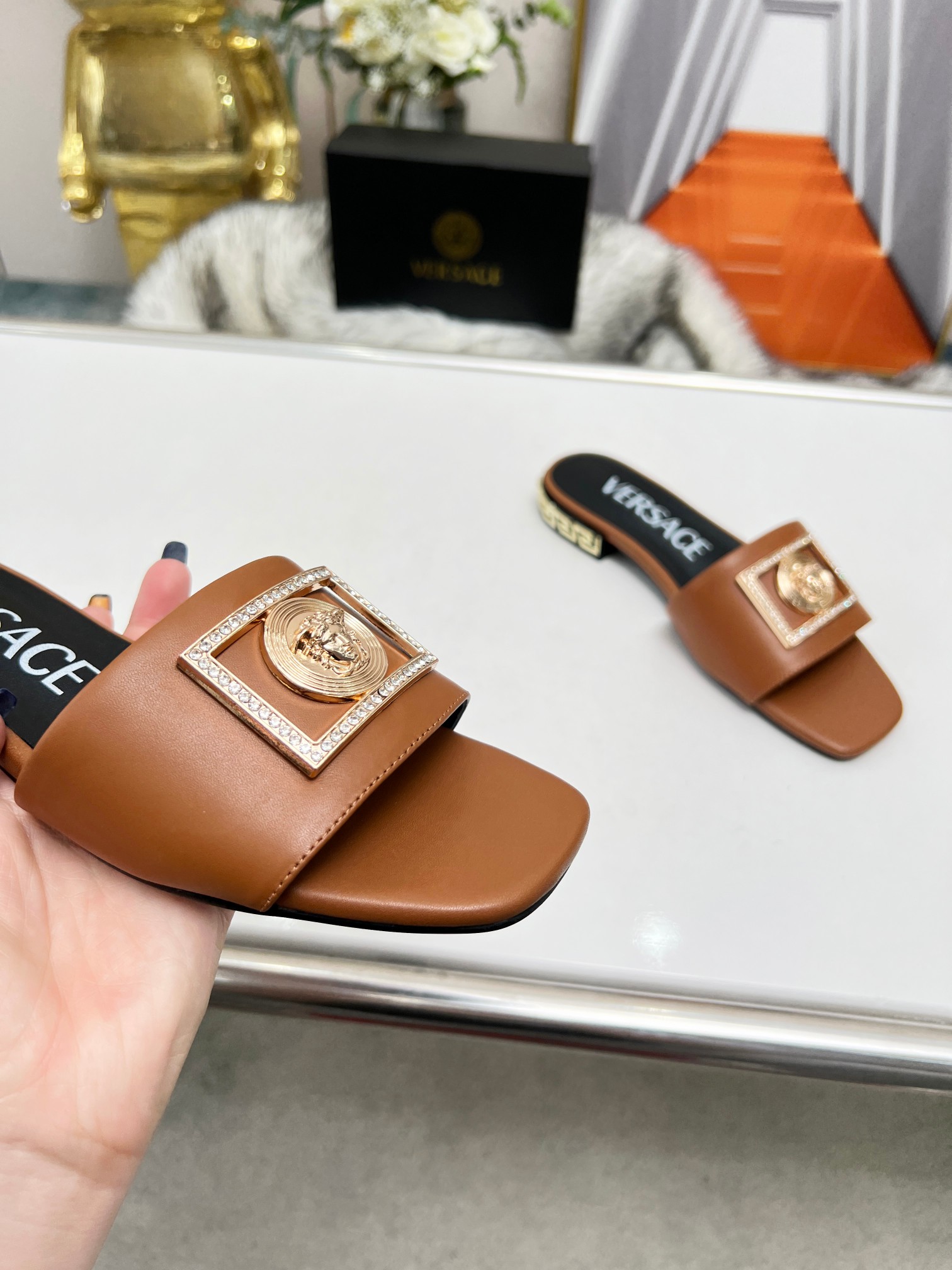 Factory precio: suela de cuero P215 suela de goma P180 yardas: 35-44 (44 se puede pedir) Versace nue