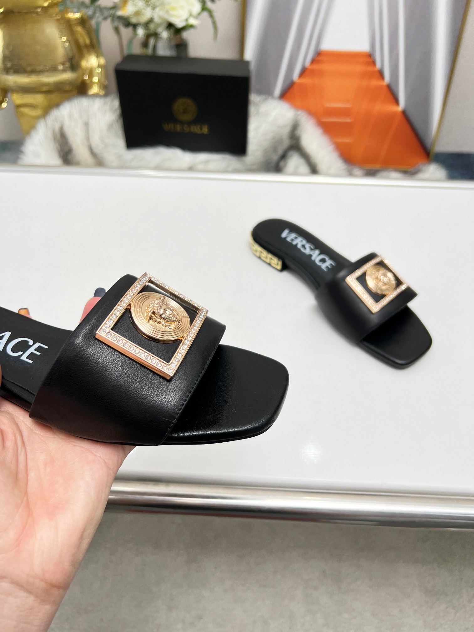Factory precio: suela de cuero P215 suela de goma P180 yardas: 35-44 (44 se puede pedir) Versace nue