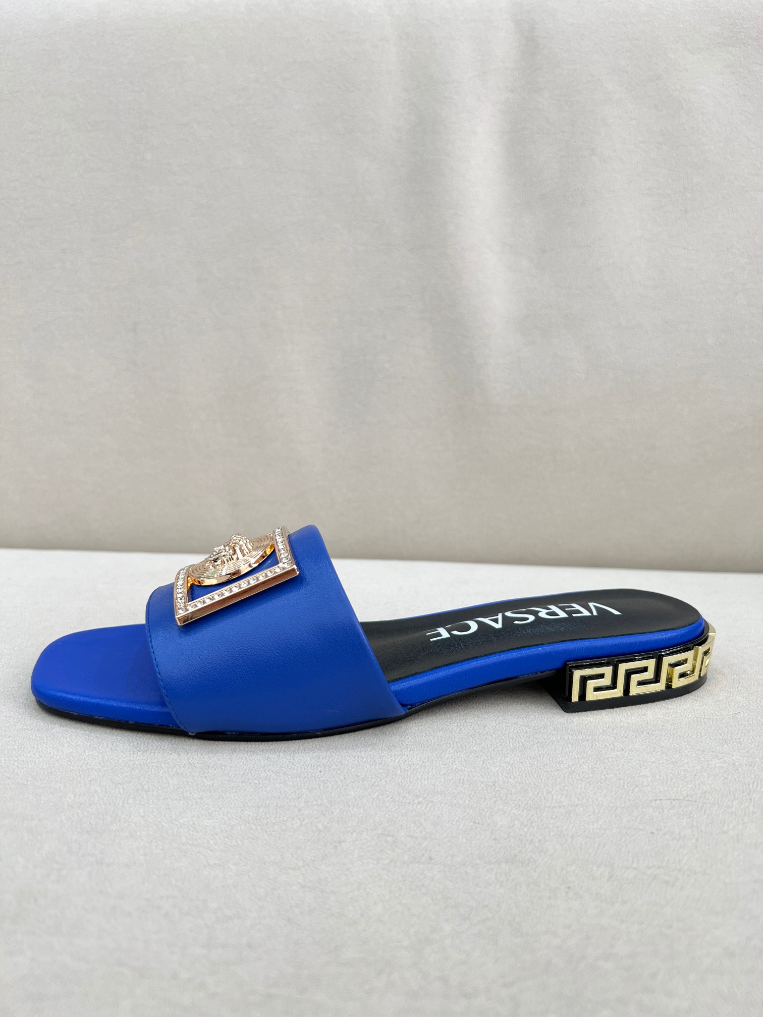 Factory precio: suela de cuero P215 suela de goma P180 yardas: 35-44 (44 se puede pedir) Versace nue