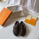 Louis Vuitton Fashion
 Shoes Half Slippers