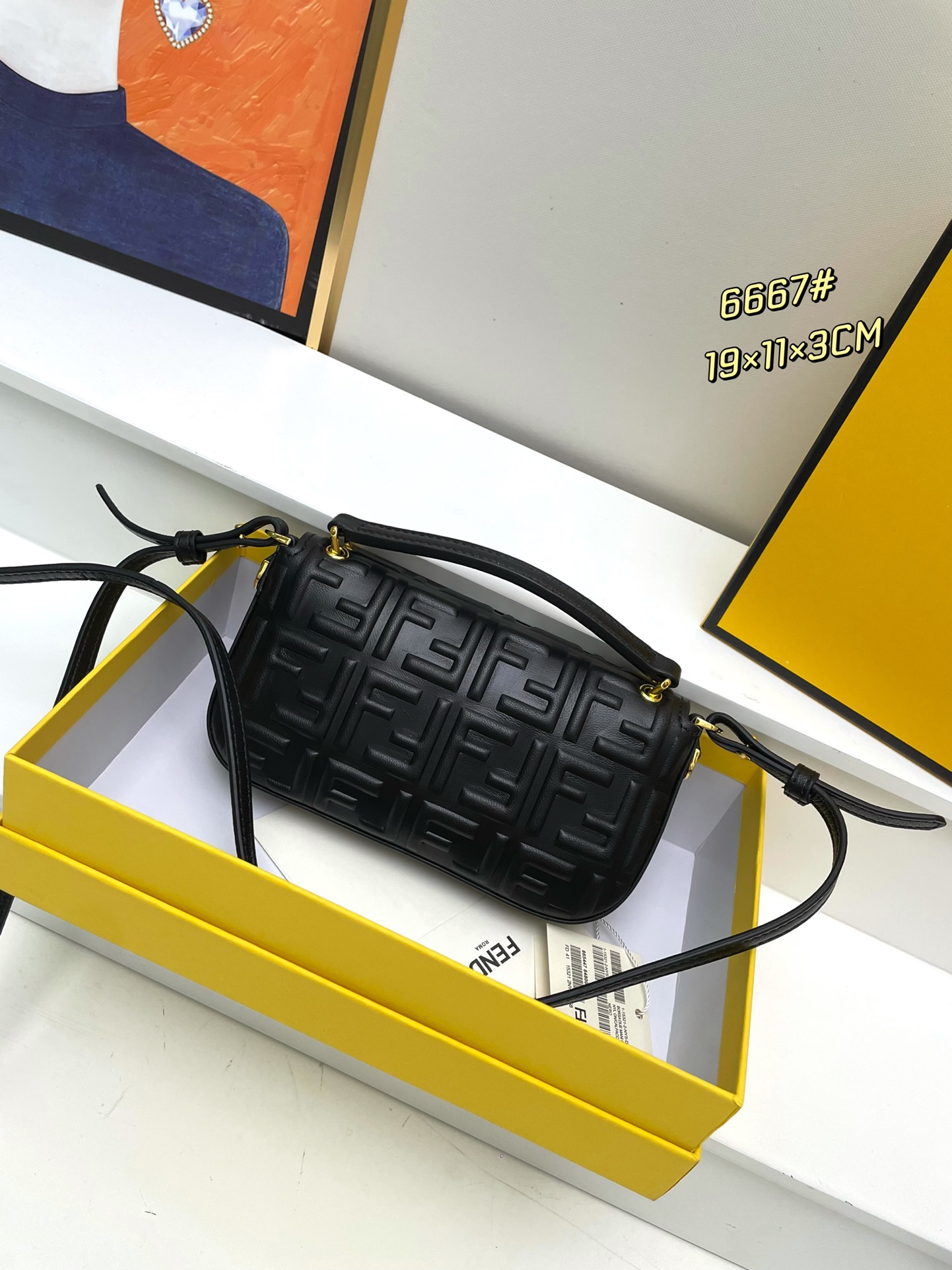 450 Fendi Baguette 羊皮 手机包斜挎小包 Baguette智能手机包