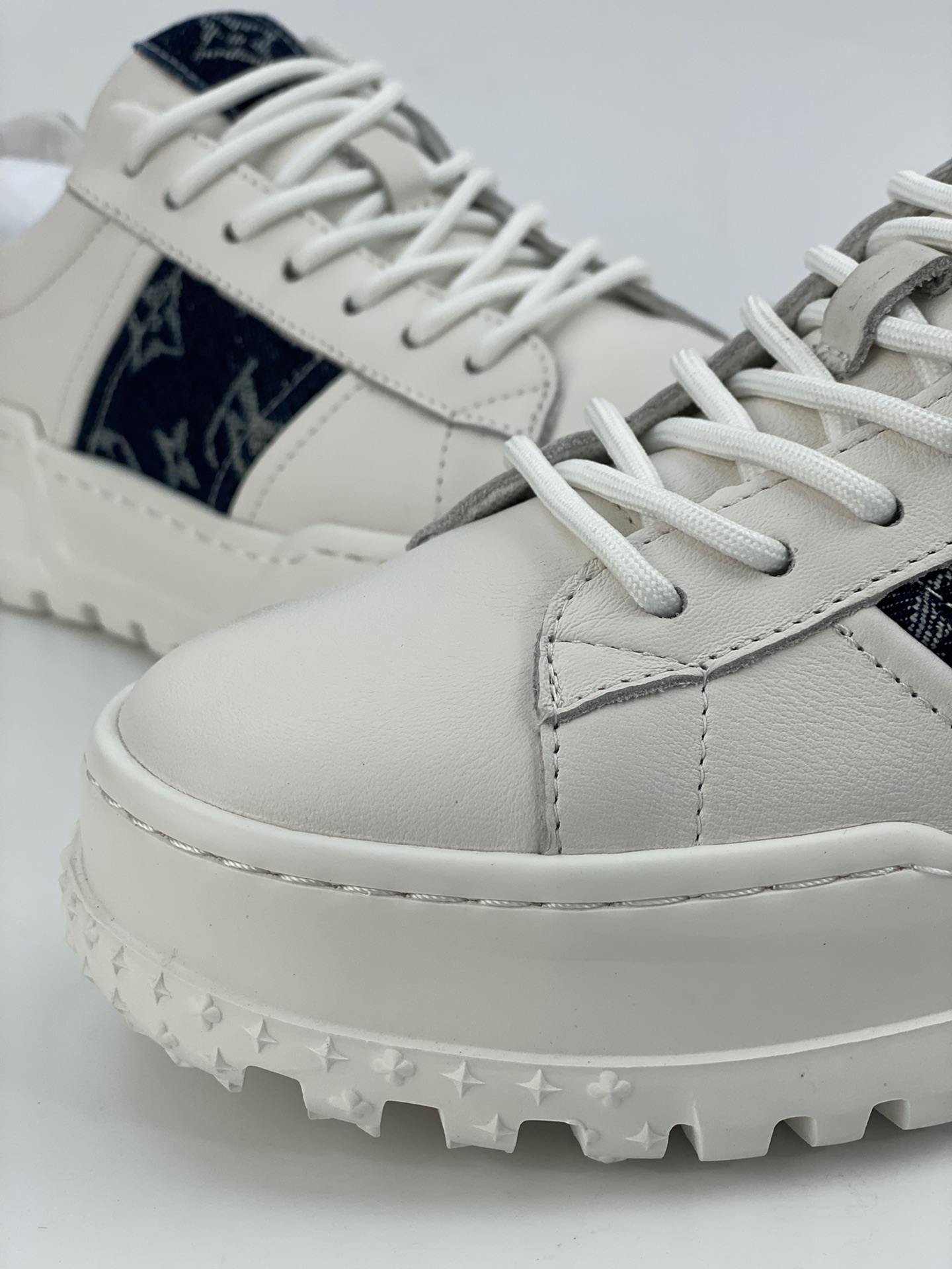 LV donkey brand 23ss Trainer Sneaker low-top casual sports shoes series