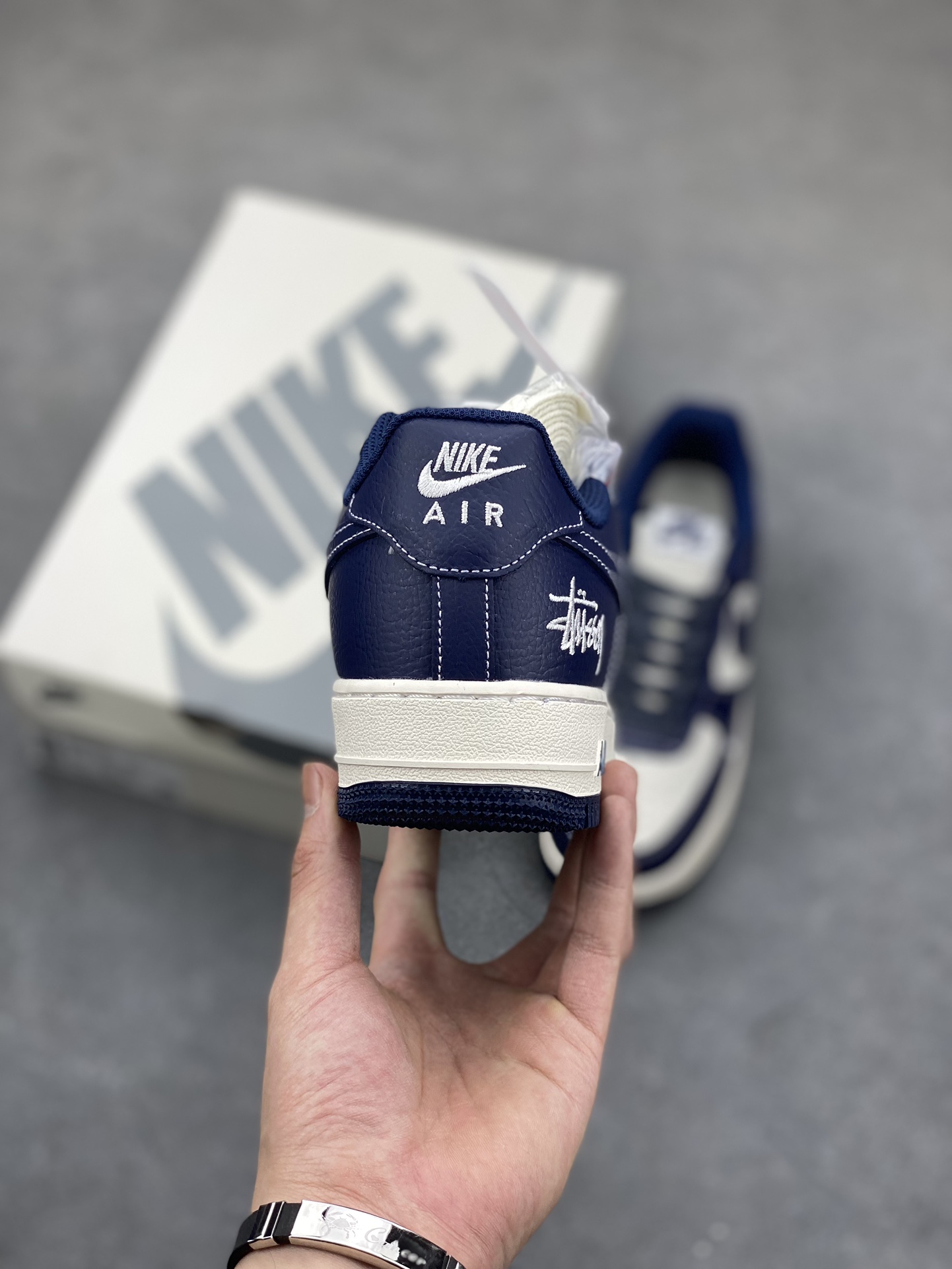 Nike Air Force 1 '07 Low Stussy Deep Ocean Blue Limited Edition Sneakers 5 i1685909679 5682 3