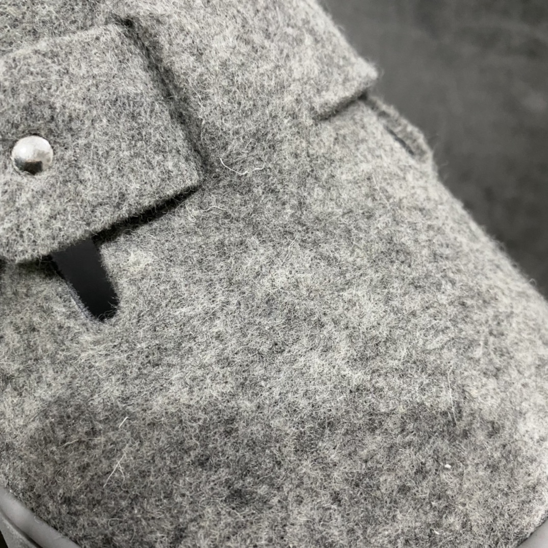 图片[8]-【G版纯原】 Birkenstock 勃肯 x联名 Dior迪奥 Tokio 开发耗时2个多月！ 灰色 真羊毛纤维材质鞋面！ 黑色、沙色 头层牛翻毛皮 ！ TPU圆头包头设计！ 侧面独家开模金属锁扣设计！ 精致原版包装+配件齐全！ 私模开发，非经典勃肯大底！ 尺码： 35-46、超大尺码，外贸特供！-选品中心