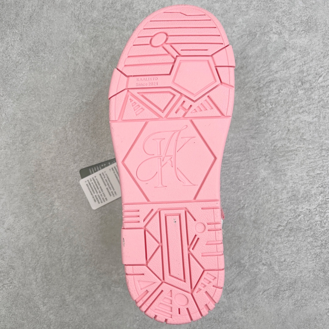 图片[9]-＃福利特价 KAALIXTO Retro Vintage 星星潮流休闲防滑耐磨低帮板鞋 此款鞋使用牛仔作为主要的鞋面材质 结实耐磨 鞋舌设计特有印花皮牌作为搭配充分凸显牛仔的特性 整体鞋款采用牛仔面料随意角度拼接的呈现方法 打破消费者原有对鞋子的刻板印象 让人耳目一新 织麦标在彰品品牌属性的同时更具牛仔的代表性元素 并采用加厚内里 穿着舒适透气 鞋底做旧氧化 尺码：36 37 38 39 40 41 42 43 44 45-选品中心