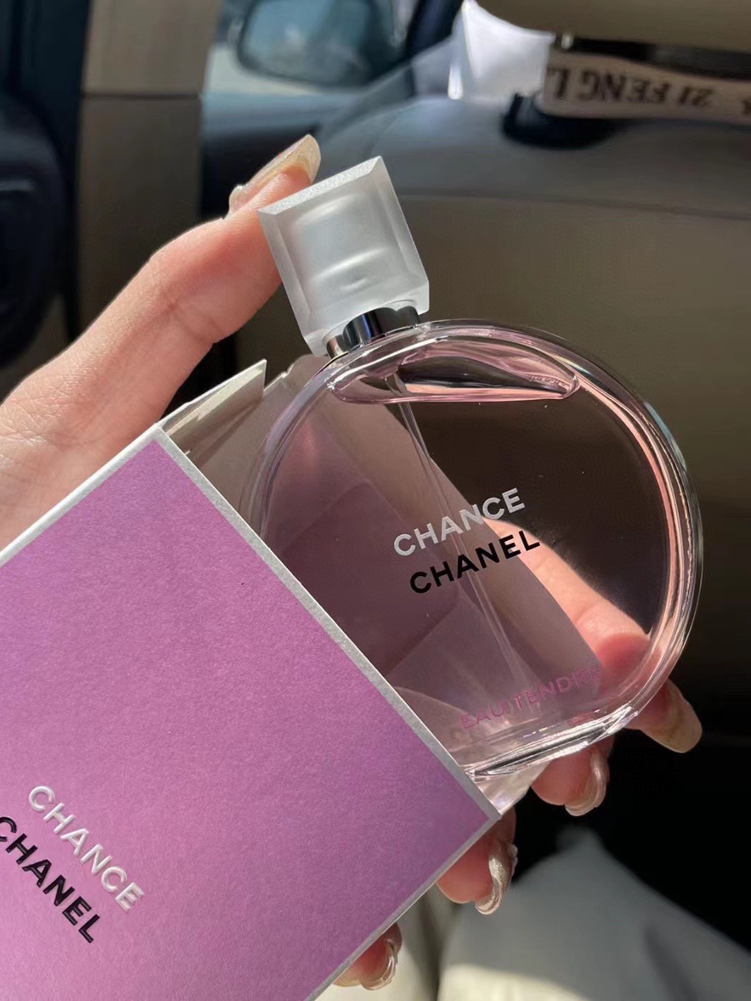 delicate floral-fruity fragrance defined by a soft - Comprehensive 7