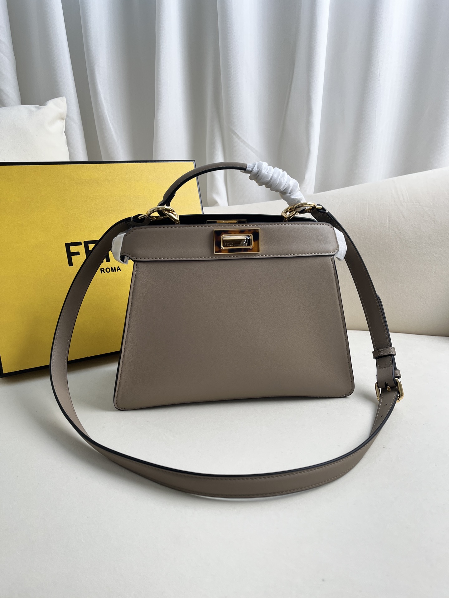 Fendi Peekaboo ISeeU Medium Gray Leather Top Handle Bag 3 i1685939767 4775 2