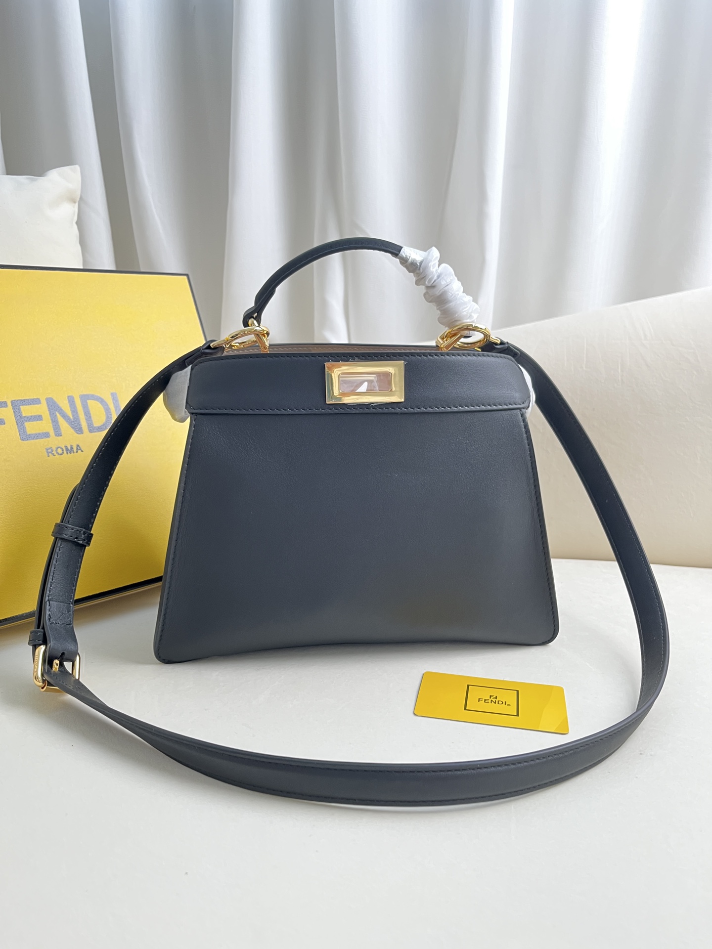 Fendi Peekaboo Iseeu Medium Black Leather Satchel Handbag 4 i1685939801 3357 2