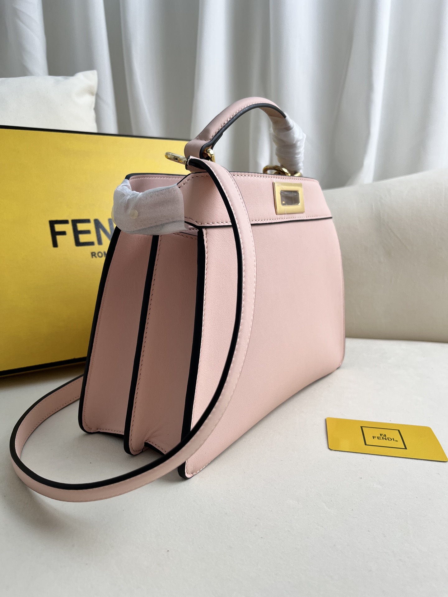 Fendi Peekaboo ISeeU Medium Pink Leather Top Handle Bag 3 i1685939815 2036 1