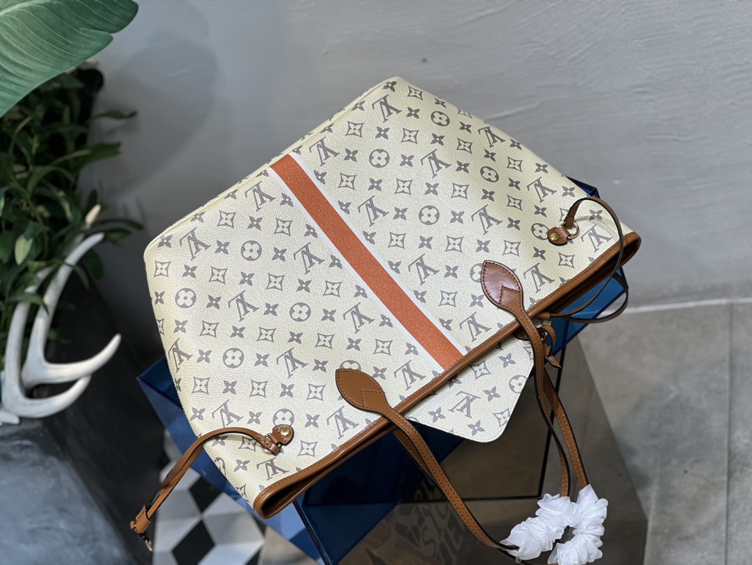 Louis Vuitton Bag Collection crafted with premium materials and 6
