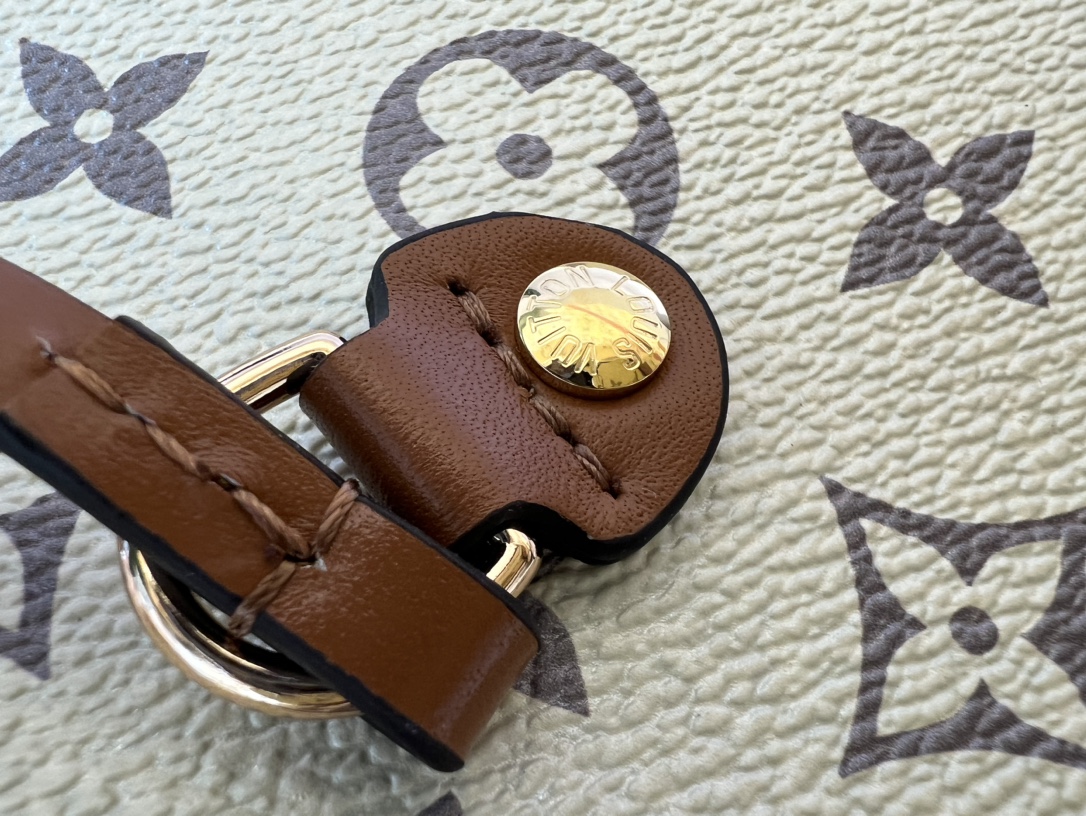 Louis Vuitton Bag Collection crafted with premium materials and 7