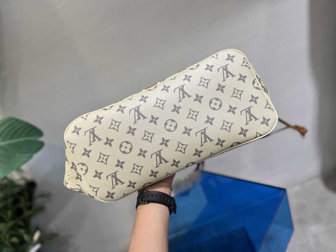 Louis Vuitton Bag Collection crafted with premium materials and 4