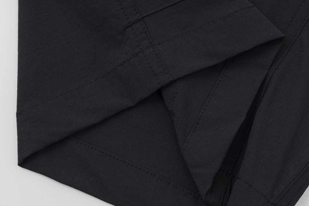Arteryx Gamma Quick Dry Shorts: High-End Outdoor Apparel for Men - 图片 9