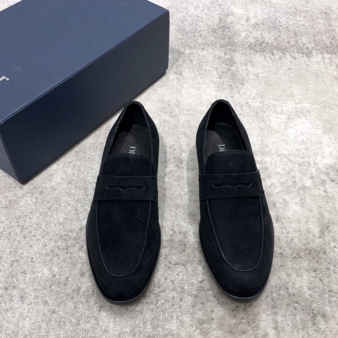 NO:832473,Dior Dior high-end men's boutique casual leather shoes, imported cowhide upper, water-dyed cowhide lining, imported leather outsole, impeccable details, standard code 38-44 (45.46 custom-made, non-returnable and non-exchangeable), ready stock,, dior, dior, cowhide, Leather soles19860909dior迪奥高端男士精品休闲皮鞋,鞋面进口牛皮,水染牛皮内里,进口真皮大底,完美细节无可挑剔,标准码38-44（45.46定做不退不换）,现货批,,dior,dior,cowhide,Leather soles,Men's shoes
