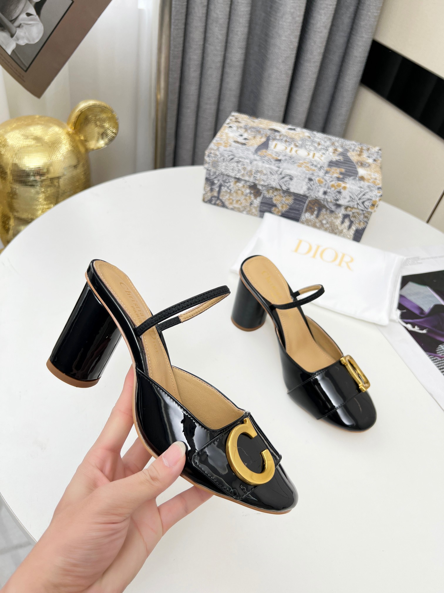 NO:236656,Dior new model original development small round-toed sandals shoes, freely matched on the feet, very perfect, heel height 7.3cm, five colors optional, size 35-42 (real leather sole), sandals, dior, dior, sandals19860909迪奥 Dior 新款 原版开发 小圆头凉鞋鞋 上脚随意搭配 非常完美 跟高7.3cm 五色任选 码数35-42（真皮底）,凉鞋,dior,dior,sandals,Women's Shoes