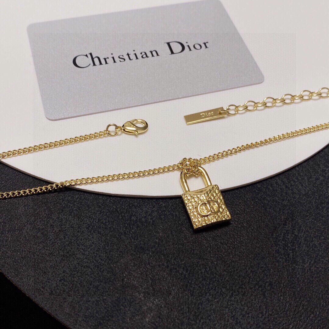 迪奥Dior同心锁项链CD经典的链条
