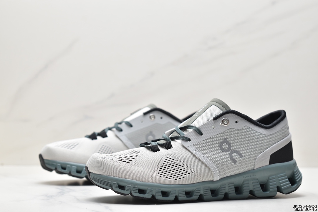 ON CloudX WHTE BLACK CloudX series low-top, lightweight, comfortable and multifunctional casual sports shoes