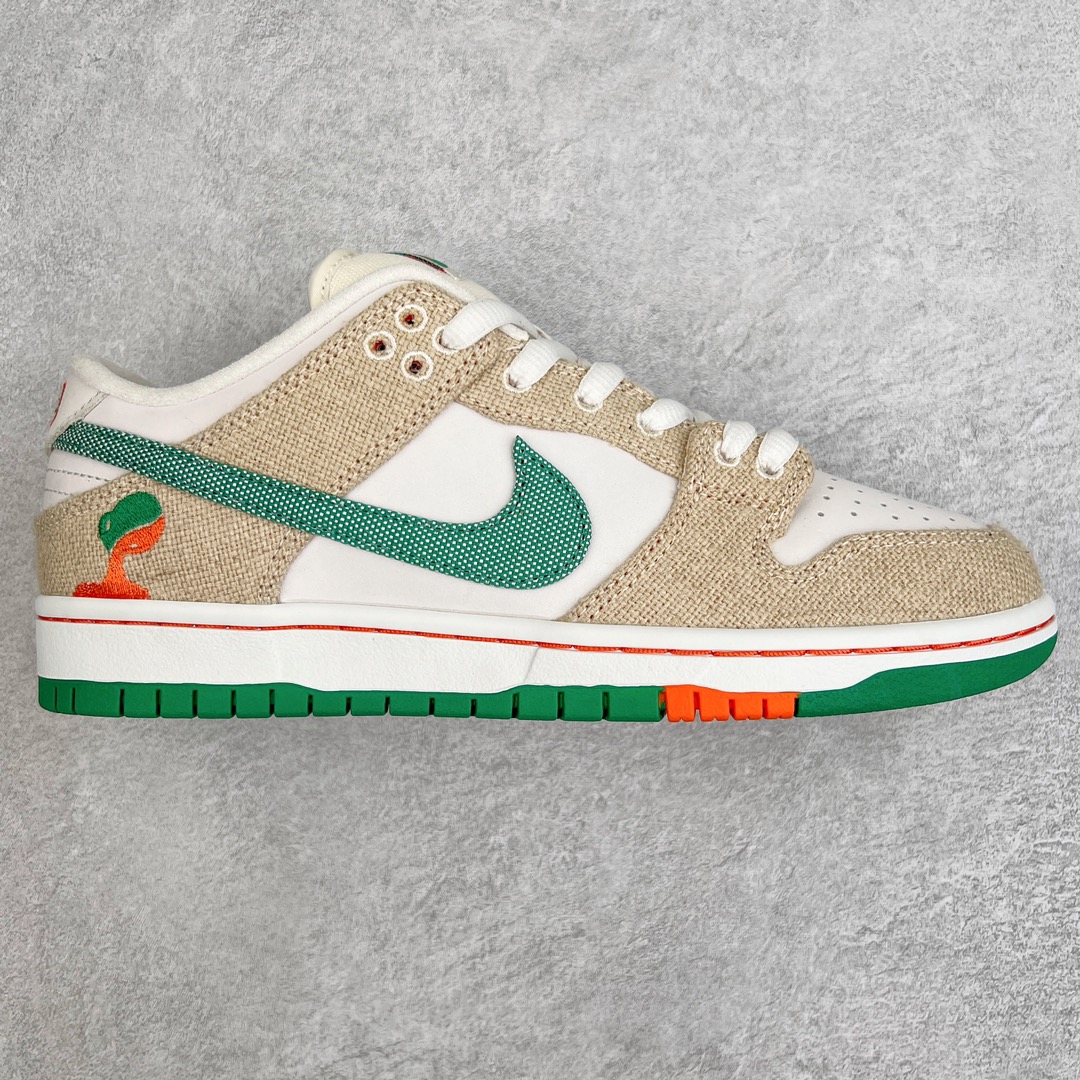 零售💰400 ＃M纯原 Jarritos x NK SB Dunk Low 联名墨西哥汽水米白绿撕撕乐 FD0860-001 毫无疑问圈内最强 零售首选 真正的匠心工艺 复刻圈巅峰产物 到手你会有扔掉正品的冲动 独家原厂航空铝磨具打磨大底 鞋头坡度极致还原 原盒原配 圈内天花板工艺 原厂冲刀 超高清洁度 全鞋零毛边皮料切割 全套原楦原模倾力打造完美版型 采用原厂百宏鞋带以及原厂百宏织唛舌标 内标可供原厂几率过验 原厂中底布黄色点胶 原厂中底布拉帮走线遵循公司 SIZE：36 36.5 37.5 38 38.5 39 40 40.5 41 42 42.5 43 44 44.5 45 46 47.5 编码：by4936000-运动鞋