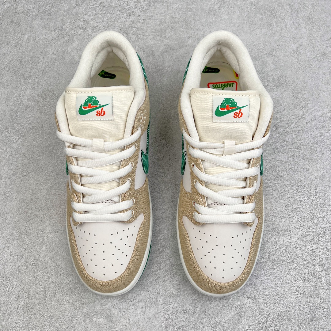 图片[2]-零售💰400 ＃M纯原 Jarritos x NK SB Dunk Low 联名墨西哥汽水米白绿撕撕乐 FD0860-001 毫无疑问圈内最强 零售首选 真正的匠心工艺 复刻圈巅峰产物 到手你会有扔掉正品的冲动 独家原厂航空铝磨具打磨大底 鞋头坡度极致还原 原盒原配 圈内天花板工艺 原厂冲刀 超高清洁度 全鞋零毛边皮料切割 全套原楦原模倾力打造完美版型 采用原厂百宏鞋带以及原厂百宏织唛舌标 内标可供原厂几率过验 原厂中底布黄色点胶 原厂中底布拉帮走线遵循公司 SIZE：36 36.5 37.5 38 38.5 39 40 40.5 41 42 42.5 43 44 44.5 45 46 47.5 编码：by4936000-运动鞋