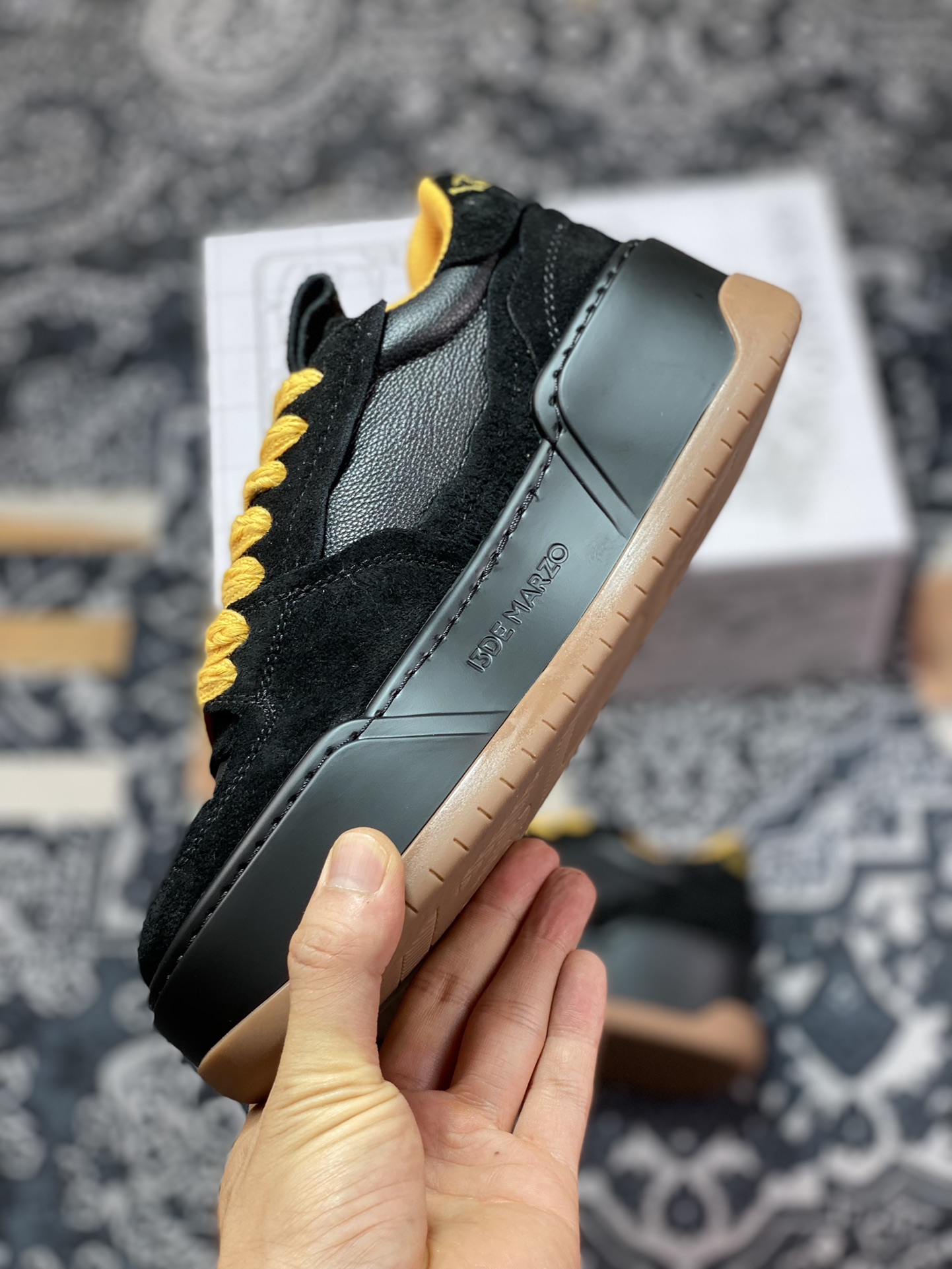 MARZO Doozoo Logo Low Sneaker series low-top platform platform shoes ”leather black and yellow bear doll charm” FR0158-01003