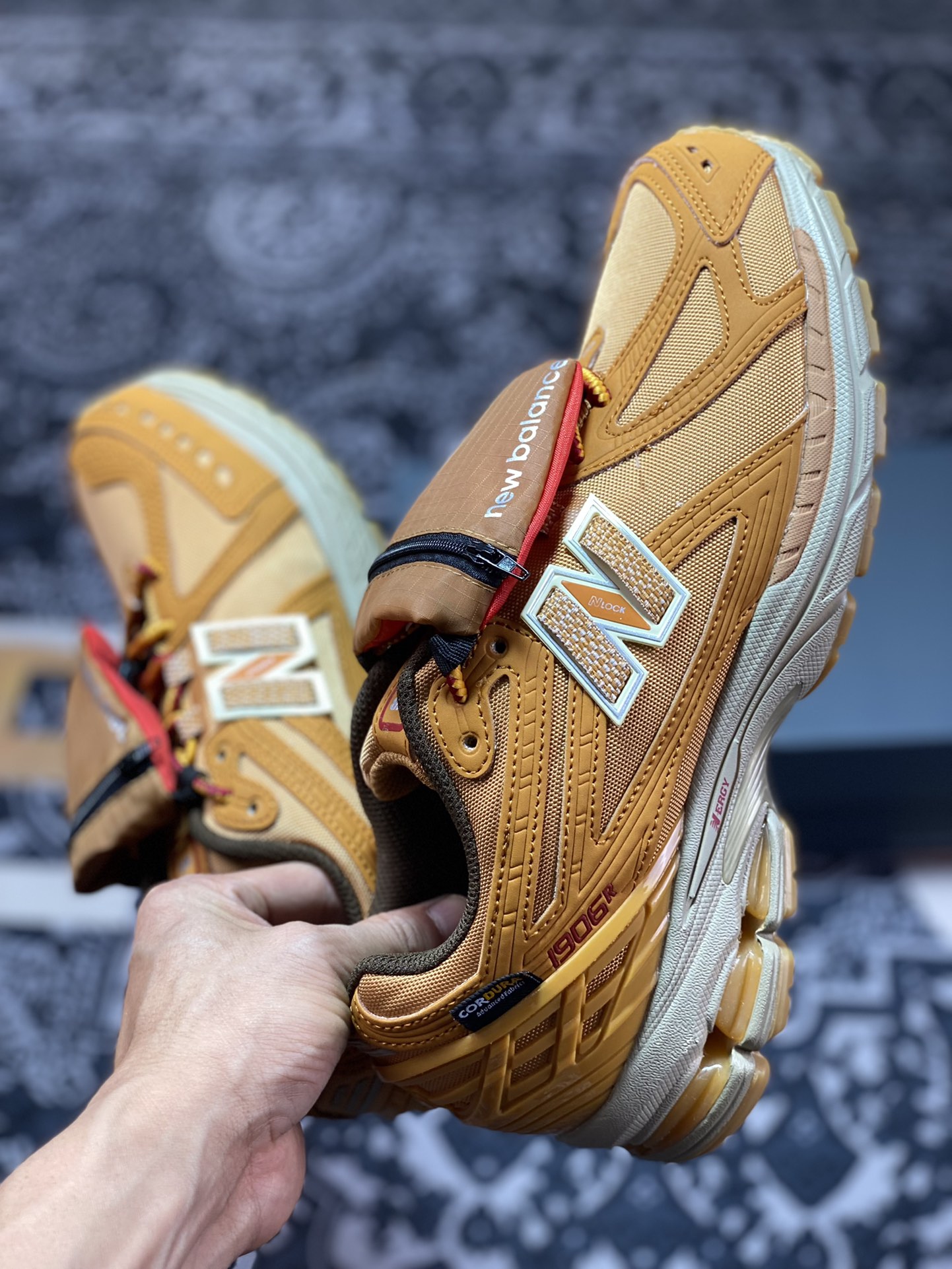 New Balance M1906R ”Cordura” series retro dad style casual sports jogging shoes M1906ROB