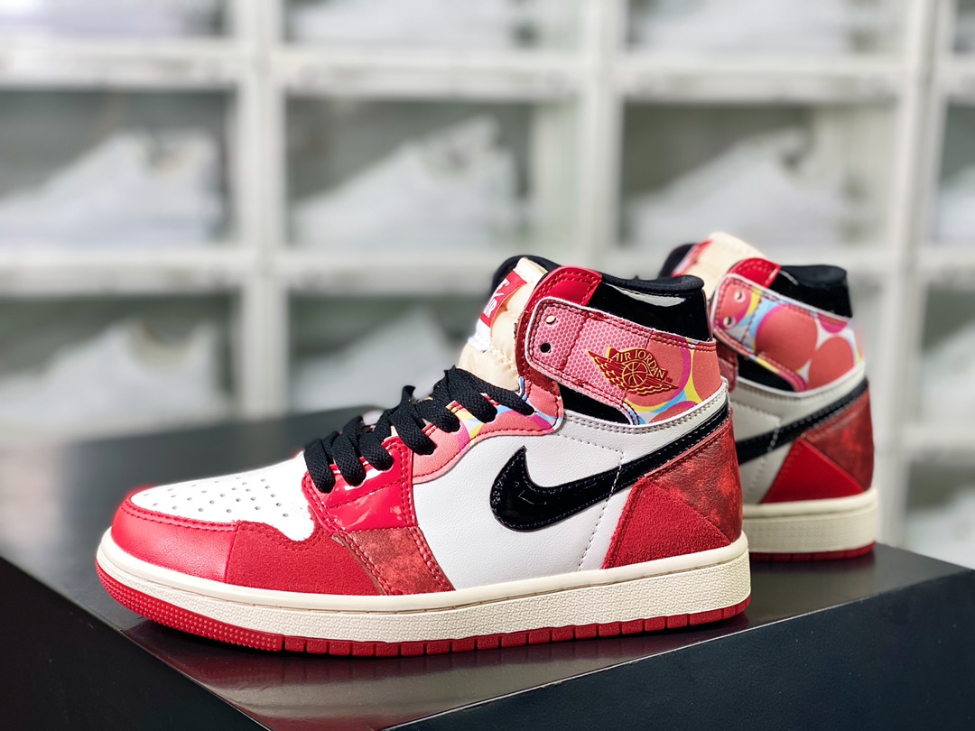 Air Jordan 1 Retro High OG ”Spider-Verse” AJ1 generation classic retro basketball shoes ”Red and Black Spider-Man 2.0” DV1748-601