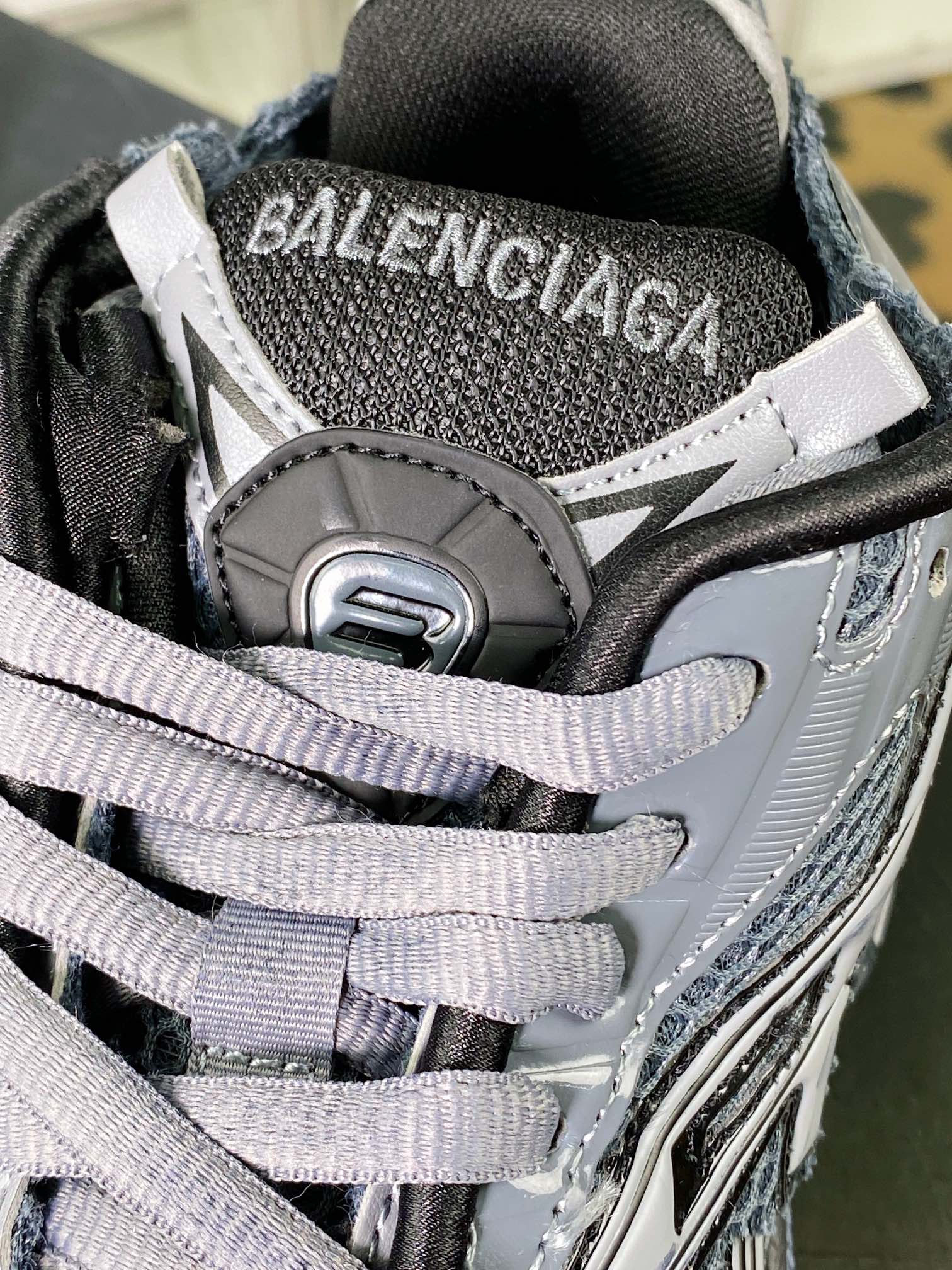 BALENCIAGA Runner Sneaker 