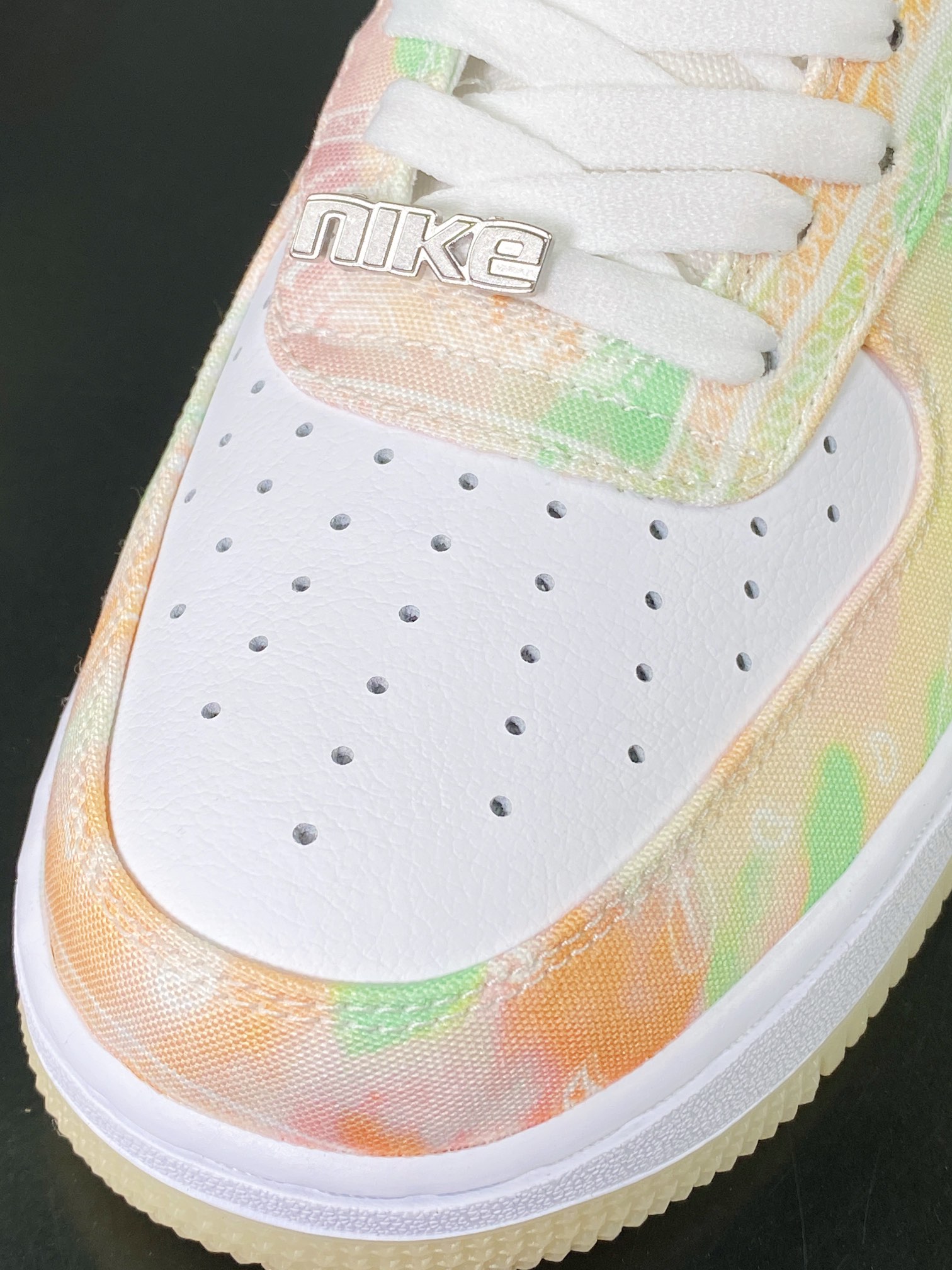 Air Force 1'07 Low LX ”Paisley Print” Air Force One sneakers ”White Colorful Tie-Dye Cashew Flower” FJ7739-101