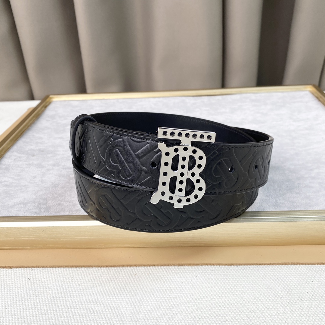 新款Burberrry巴宝莉专柜同步