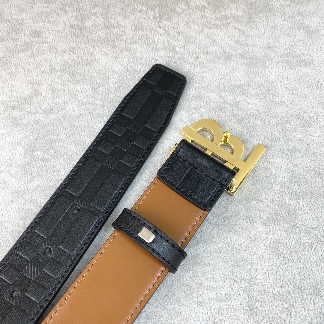 新款Burberrry巴宝莉专柜同步