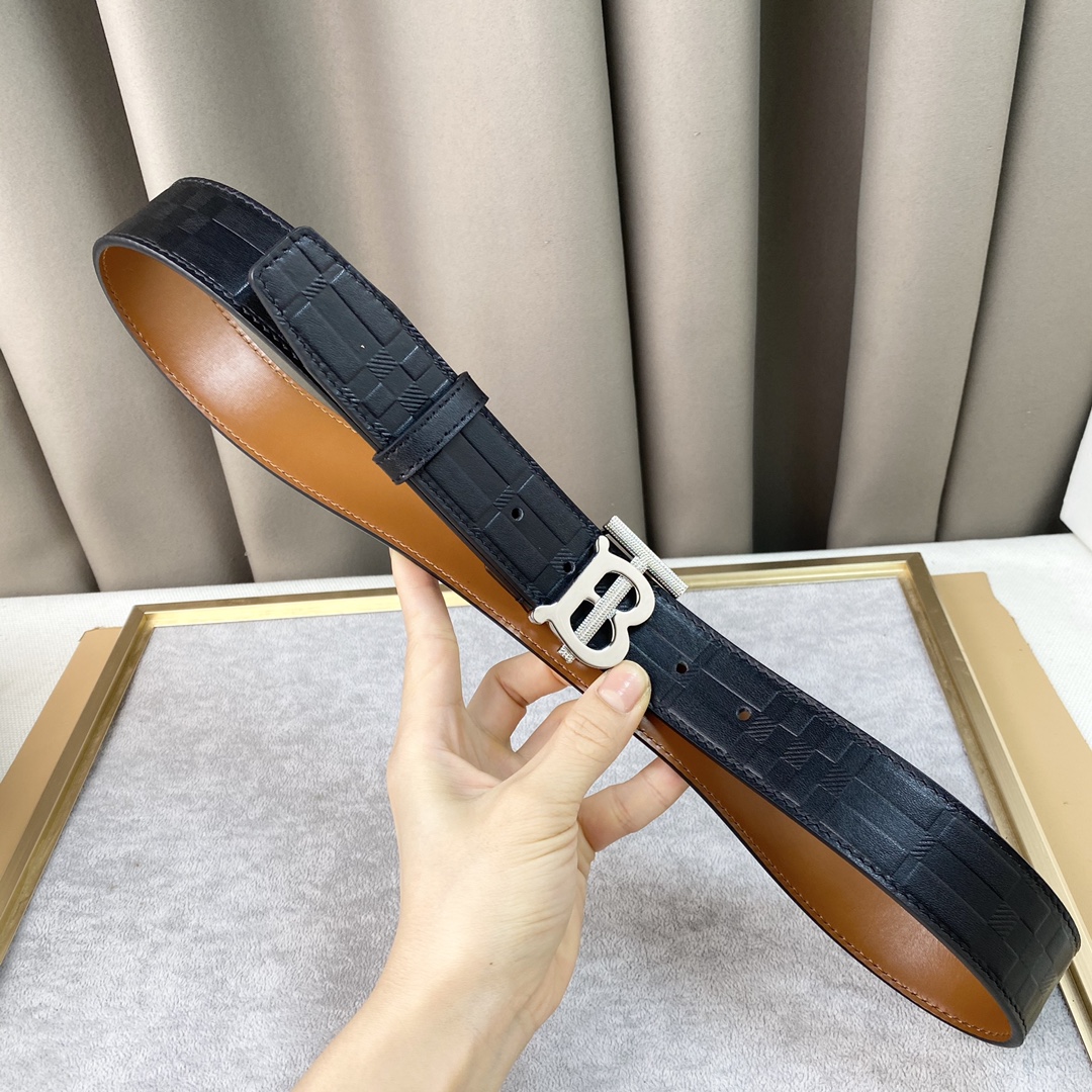 新款Burberrry巴宝莉专柜同步